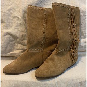 Leather Craft Pueblo vintage fringed suede boots size 8.